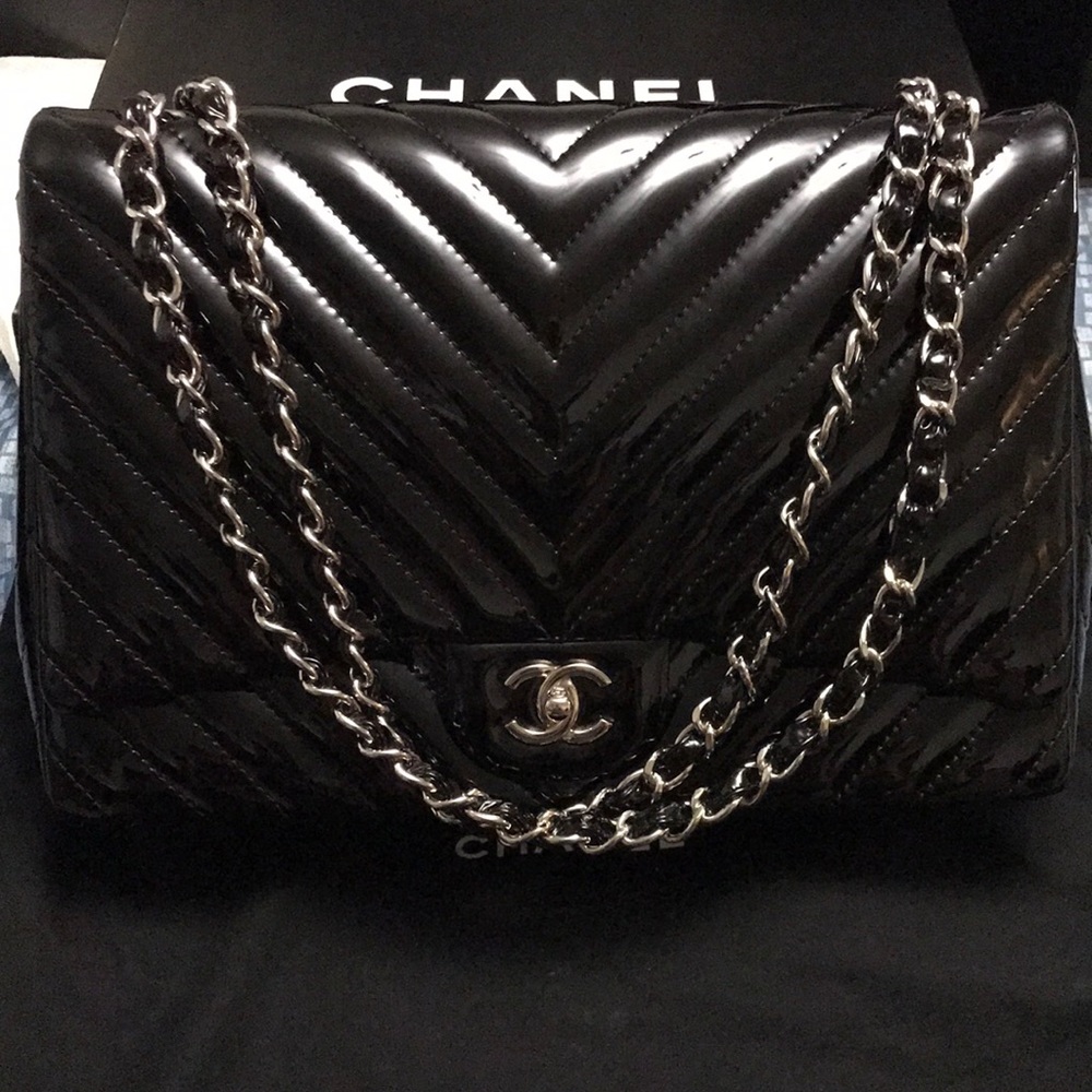 Chanel Classic maxi chevron - Picture 2 of 11